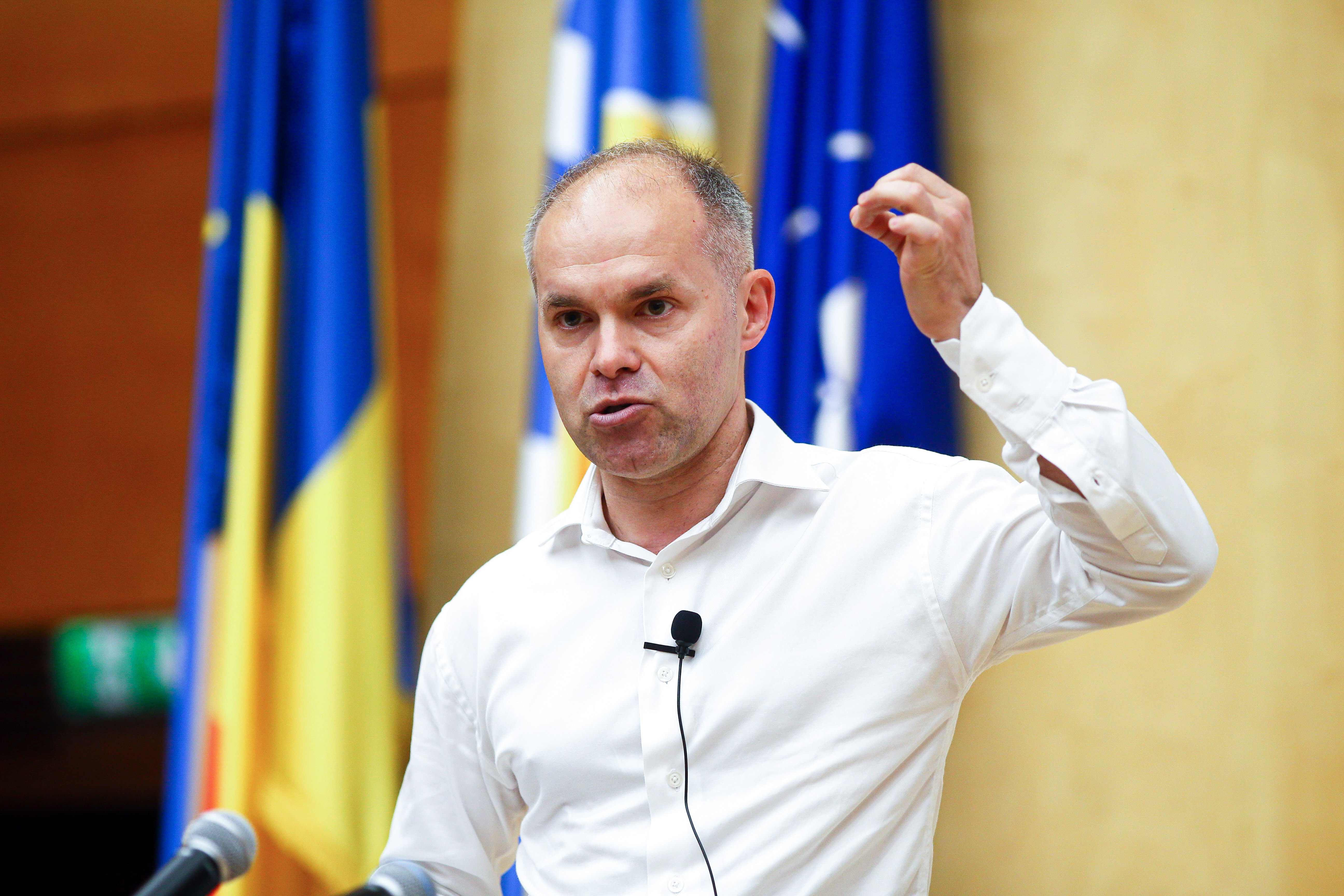 „Suveranistul” Daniel Funeriu nu renunță la visul de a ajunge la Cotroceni. Se consideră diferit de Călin Georgescu