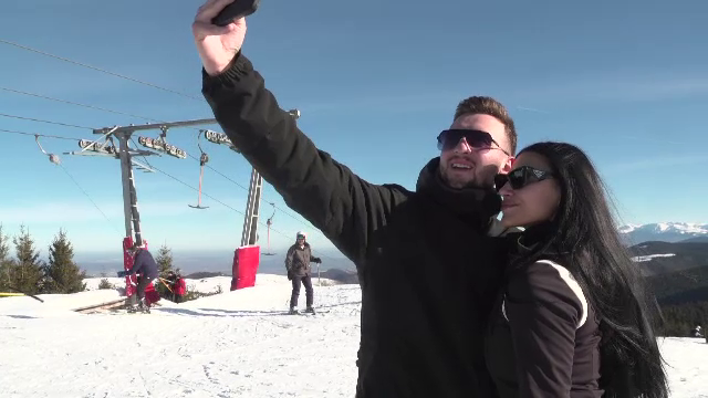 Numărul turiștilor străini din România crește, dar nu stau mult și cheltuiesc foarte puțin. ”M-am îndrăgostit de locul ăsta”