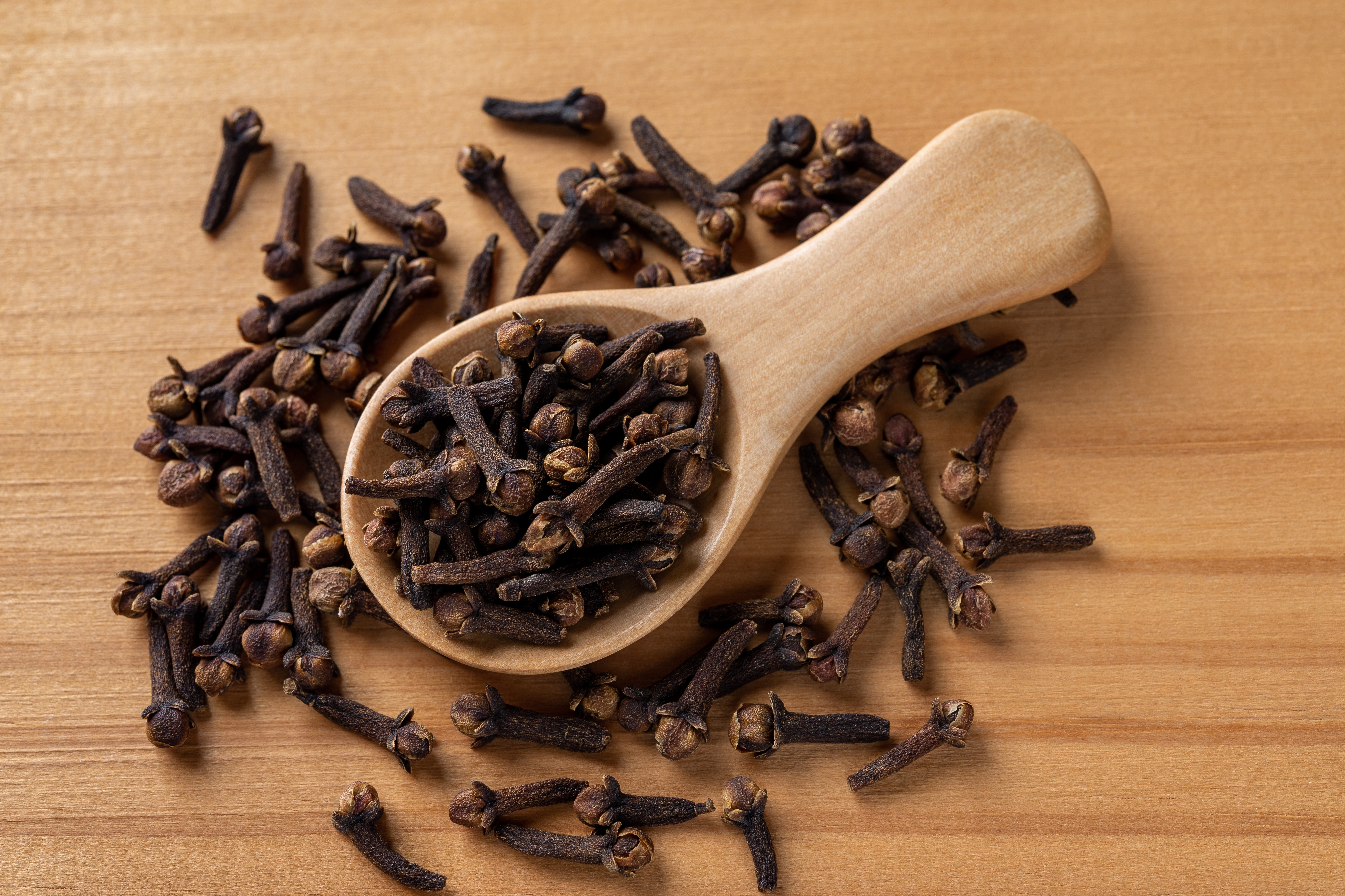 Cuișoare - beneficii, proprietăți și contraindicații. Totul despre acest condiment