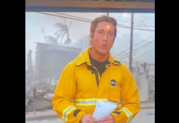 Un prezentator TV care vorbea despre incendiile din California, criticat după ce telespectatorii au observat un detaliu bizar