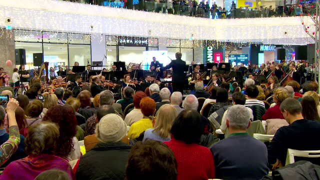 Spectacol inedit într-un mall din Iași. Filarmonica Moldova a adus muzica lui Johan Strauss în fața a mii de spectatori