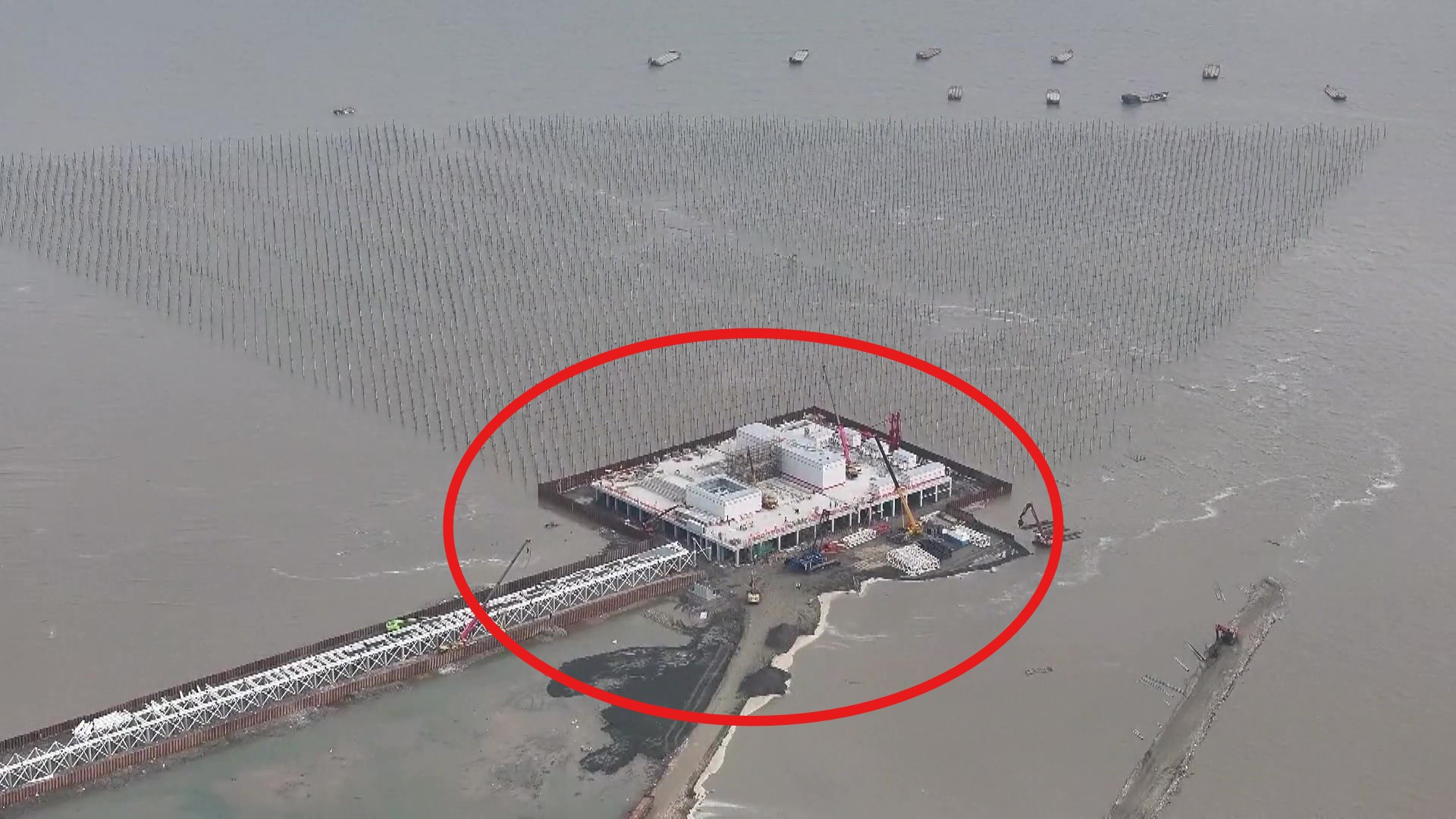 VIDEO. China a dat drumul la un proiect gigant de stocare a energiei fotovoltaice-hidrogen. Unde se află instalația masivă