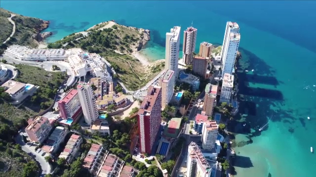 Spania vrea să impună o taxă de până la 100% din valoarea proprietăților cumpărate de persoane din afara UE