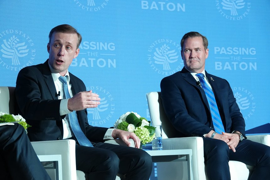 Consilierii de securitate ai lui Biden şi Trump s-au întâlnit pentru „a-şi preda ştafeta” într-un transfer pașnic de putere