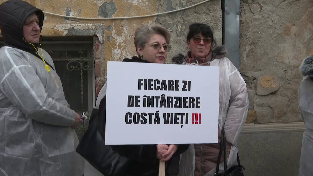Protest al medicilor și asistentelor la Timișoara. Secția de neonatologie de la Maternitatea Odobescu e închisă de o lună