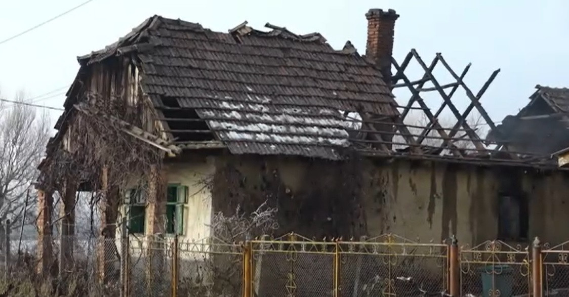 Un bărbat imobilizat din Satu Mare a murit ars de viu în propriul pat. Focul ar fi pornit de la o țigară