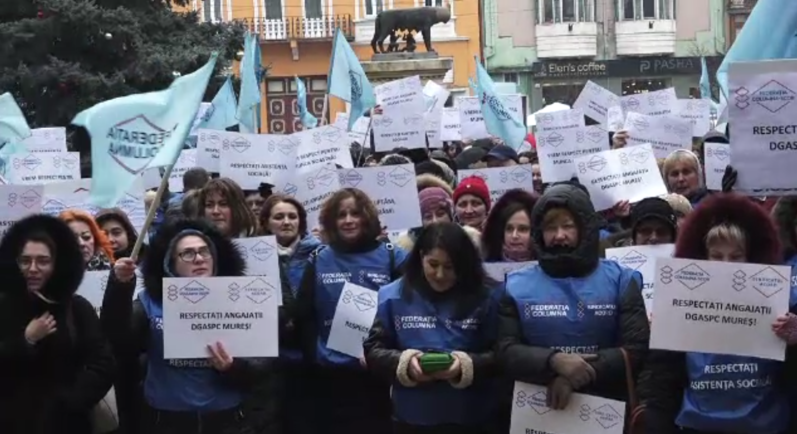 Protest la Târgu Mureș după scandalul centrelor de copii: Angajații Protecției Copilului cer soluții pentru lipsa de personal