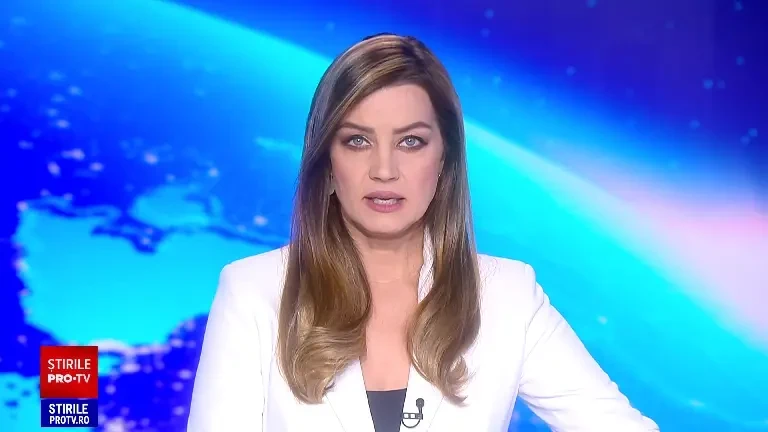 Șoferul unei mașini de pompe funebre a pierdut mortul pe drum. Cadavrul a rămas pe șosea