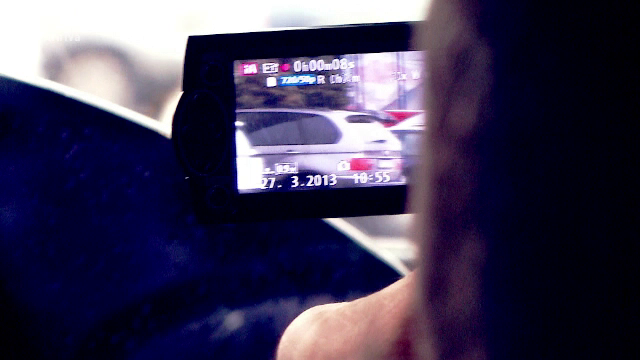 Un bărbat din Prahova a instalat un dispozitiv în mașina fostei iubite, care avea un ordin de protecție împotriva lui