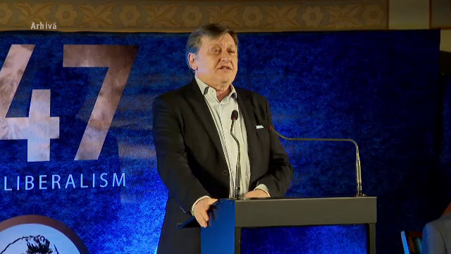 Crin Antonescu va fi validat duminică candidat PNL pentru alegerile prezidențiale, după votul din Consiliul Național