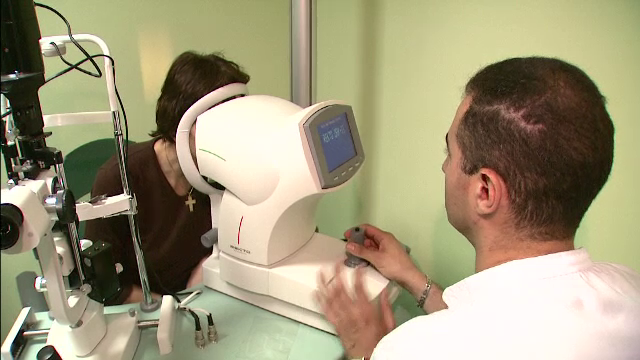 Accidentul vascular se poate întâmpla și la ochi. Pacientul își pierde brusc vederea complet ori parțial