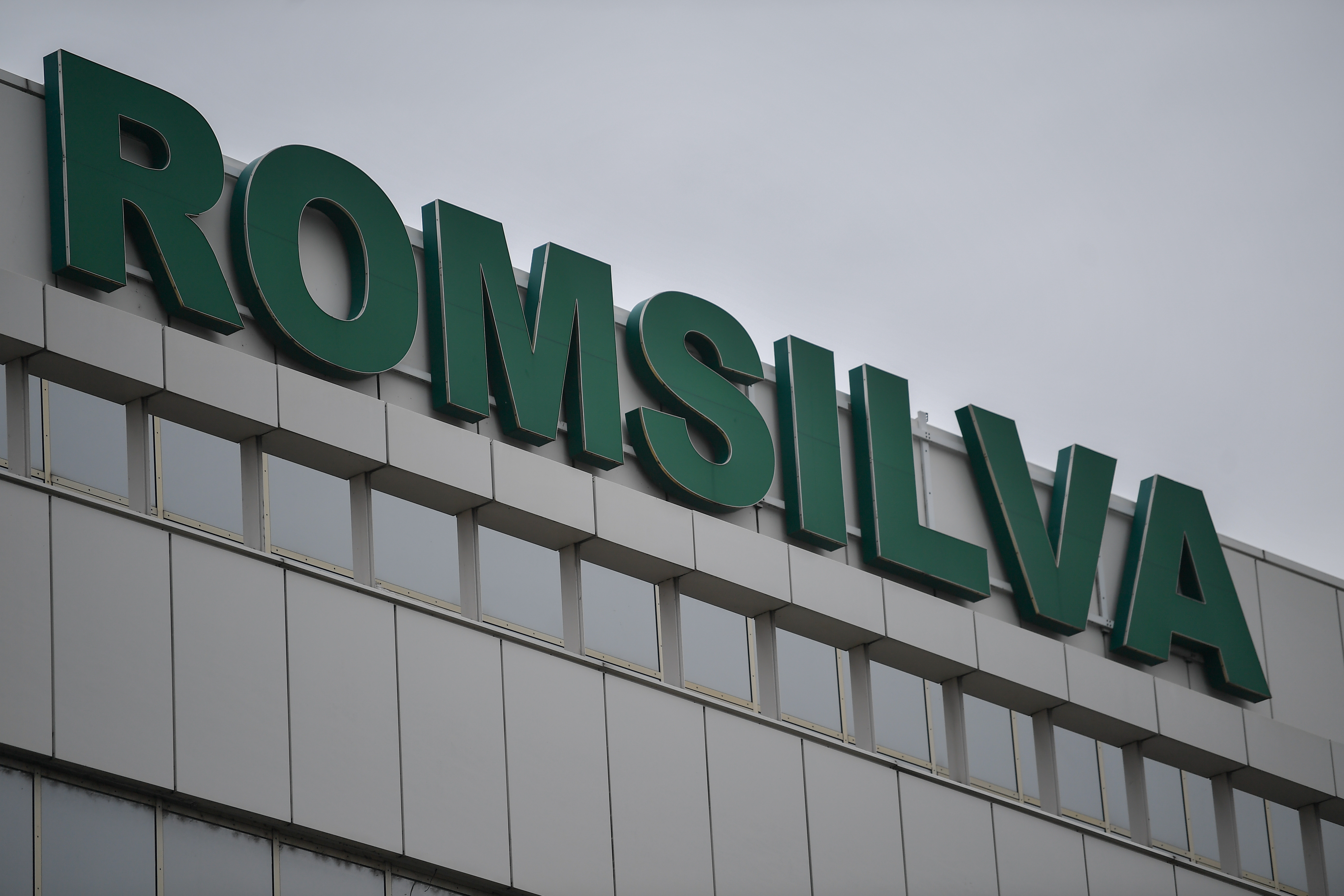 Romsilva, despre „prima de pensionare” de până la 500.000 de lei acordată unor angajați: „Este legală și obligatorie”