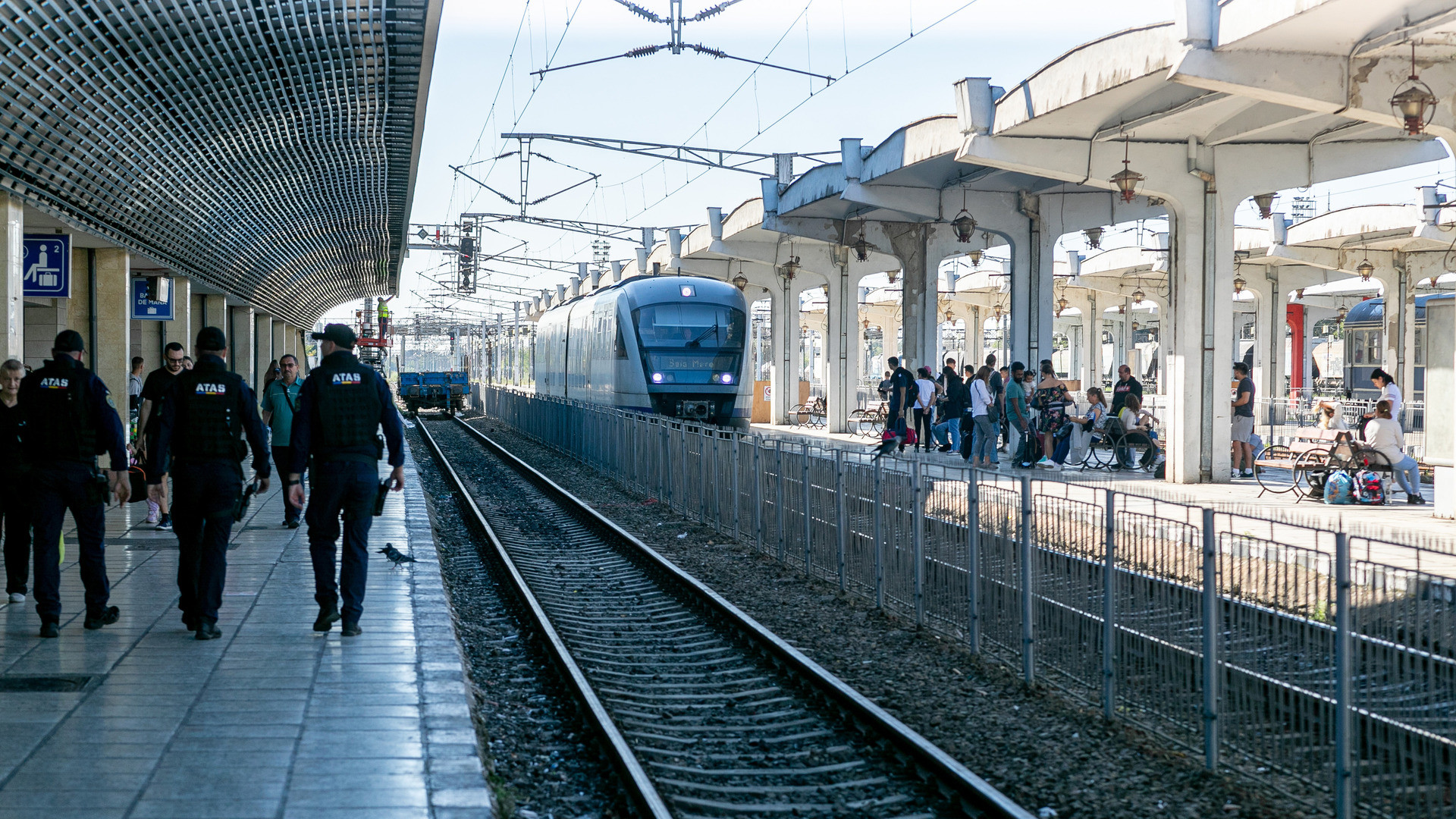 Încă un pas pentru metroul de suprafață din Capitală. Consultări de piață pentru trenul metropolitan București-Ilfov