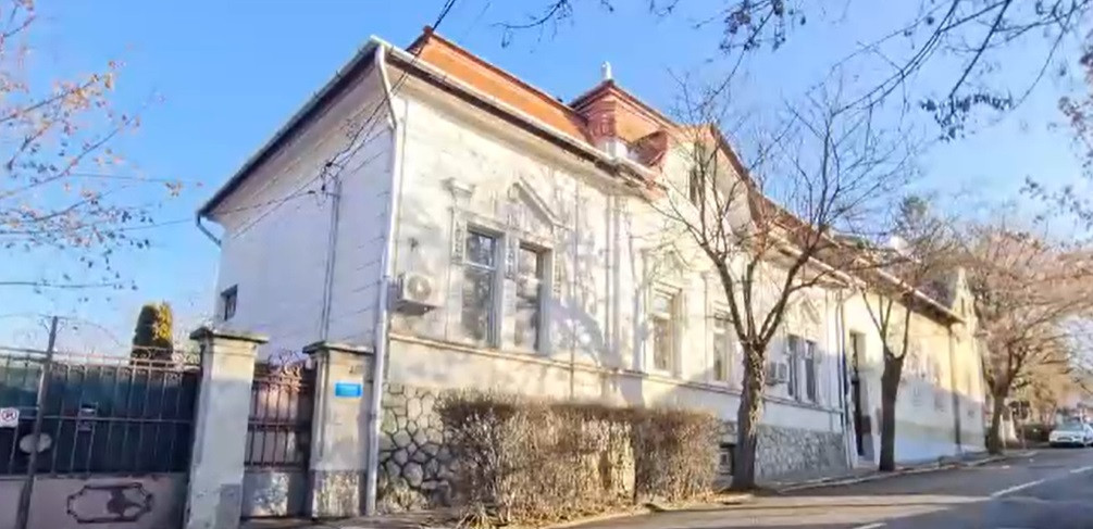 Familiile copiilor din centrele neautorizate din Mureș, chemate să îi primească acasă. DGASPC caută soluții urgente