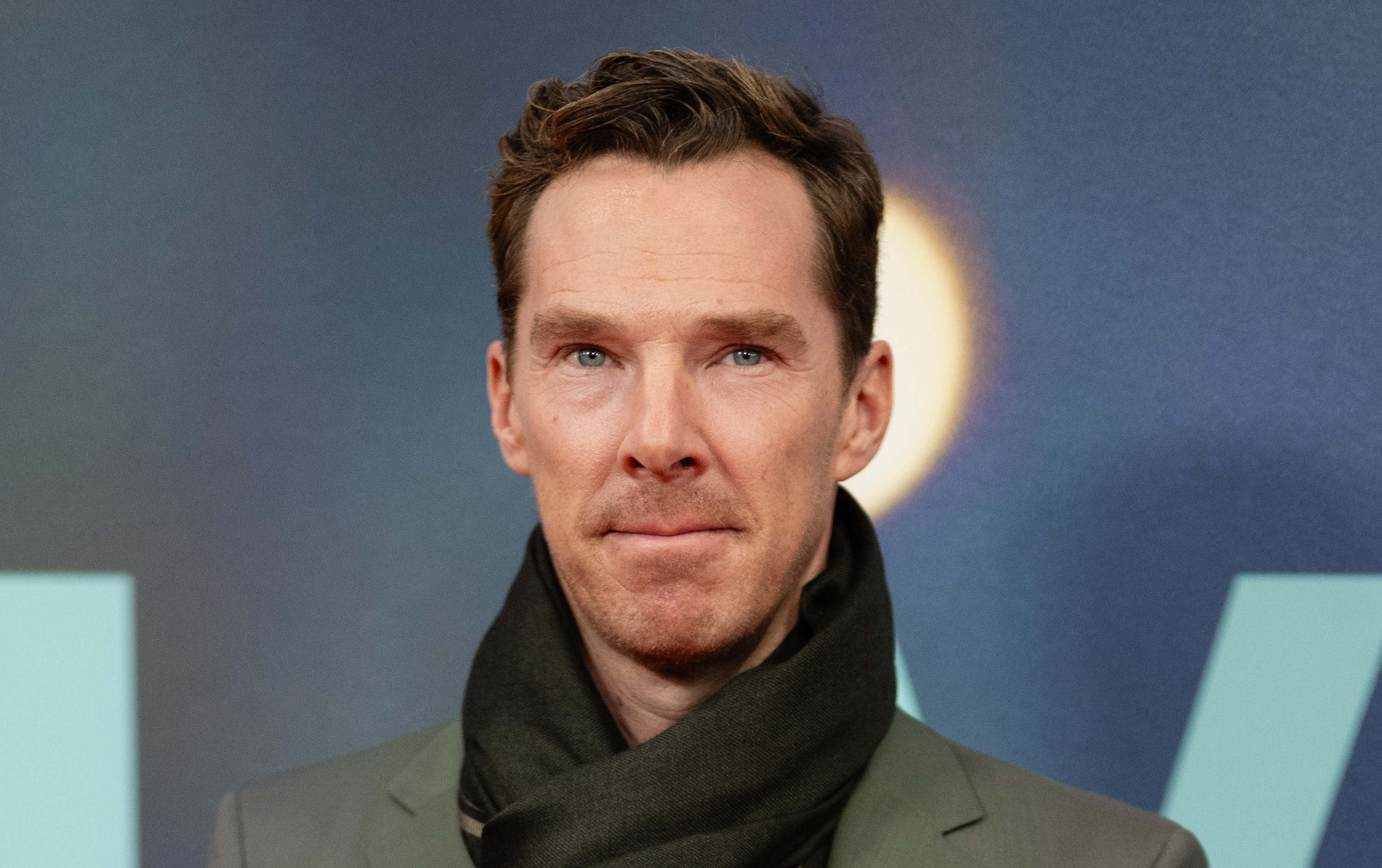 Benedict Cumberbatch a povestit cum a fost jefuit și răpit în timpul unor filmări din Africa de Sud