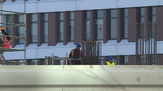 Angajații din IT, construcții și agricultură rămân cu mai puțini bani. Firmele nu vor să compenseze eliminarea facilităților