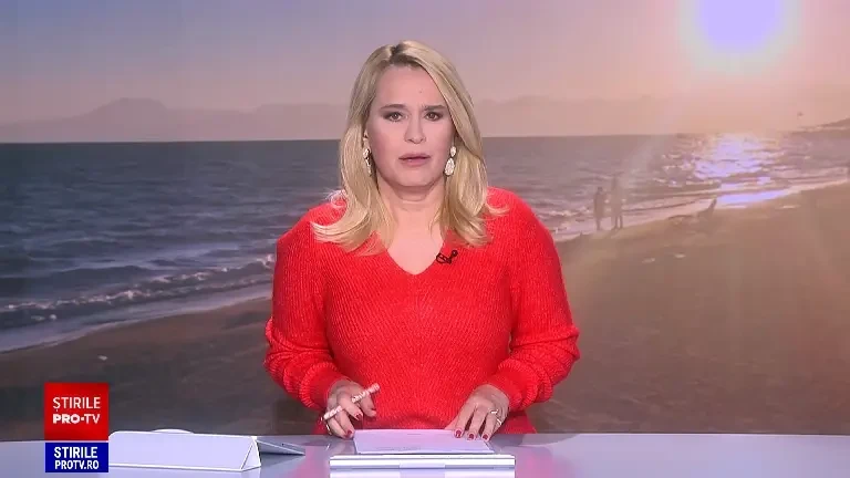 Curajoșii s-au prins în horă în mare, chiar dacă temperatura era de 7 grade Celsius. „O să mai încerc asta”