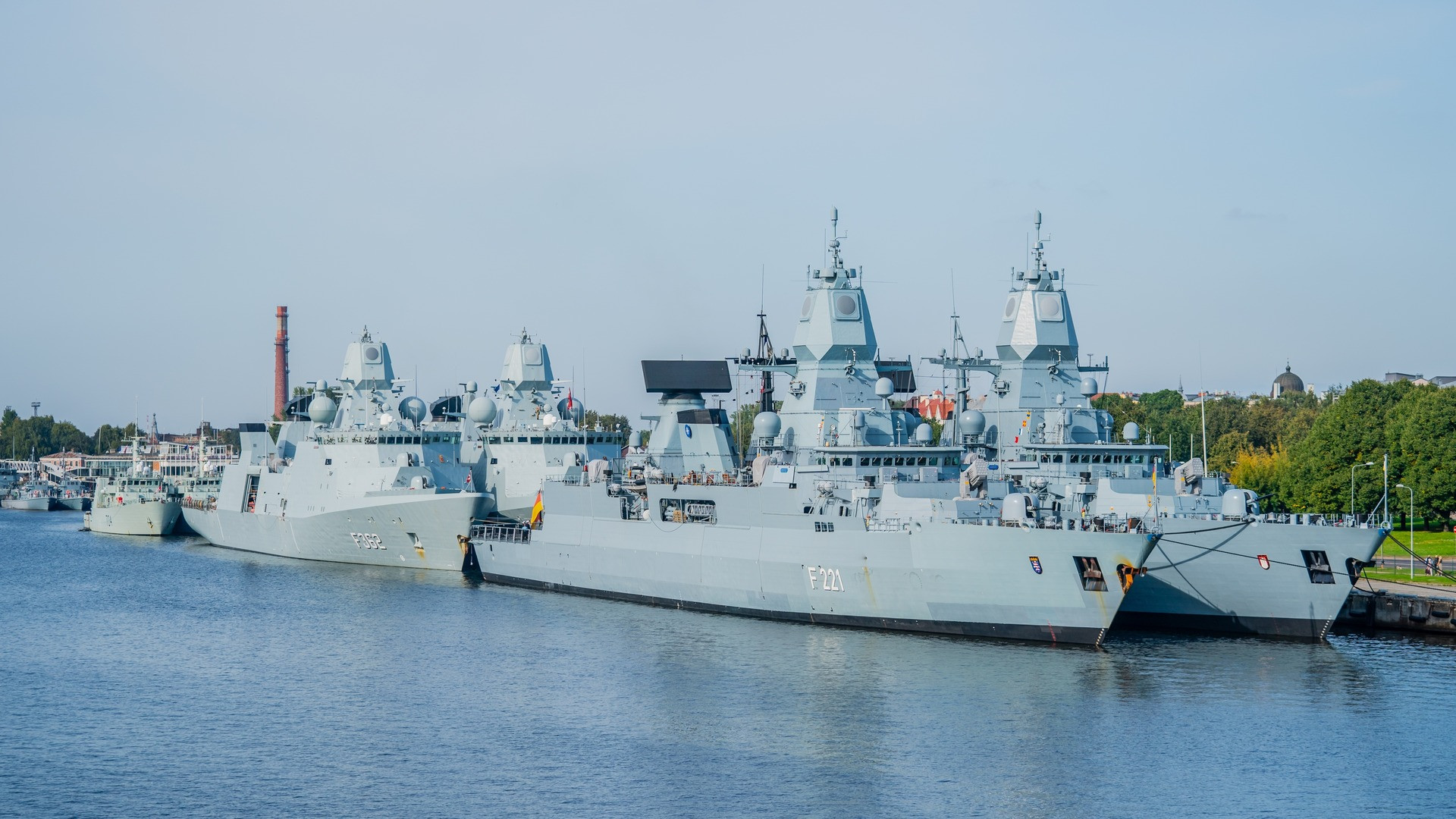 Comandant NATO: Alianța monitorizează „tot ceea ce se întâmplă în Marea Baltică”, după avarierea cablurilor subacvatice