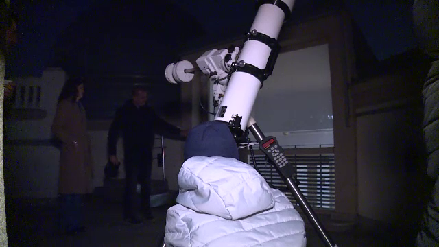 Bucureștenii au privit „parada planetelor” prin telescop la Observatorul Astronomic. „Am văzut niște stele în diagonală”