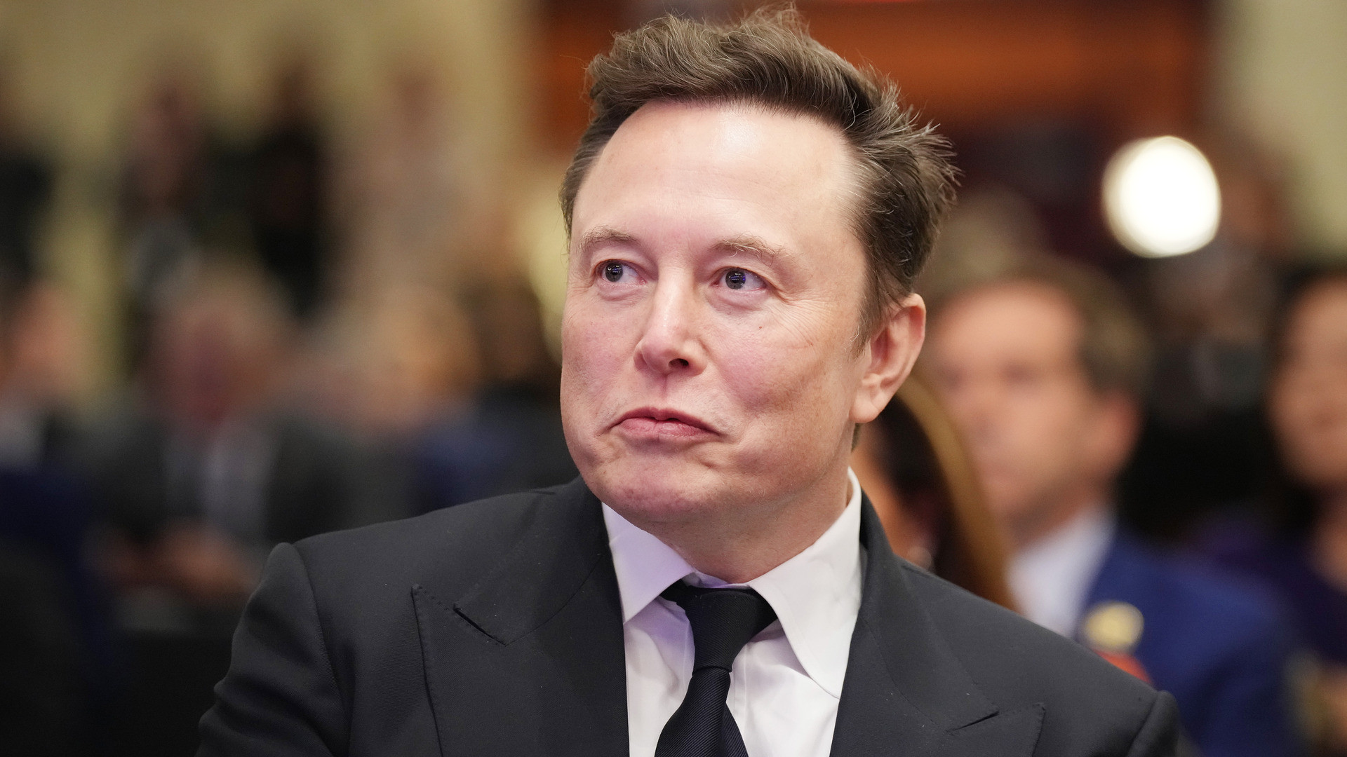 Decizia luată de tatăl lui Elon Musk după amenințările lui Donald Trump. „Mi s-a cerut să aranjez rapid o conversație”