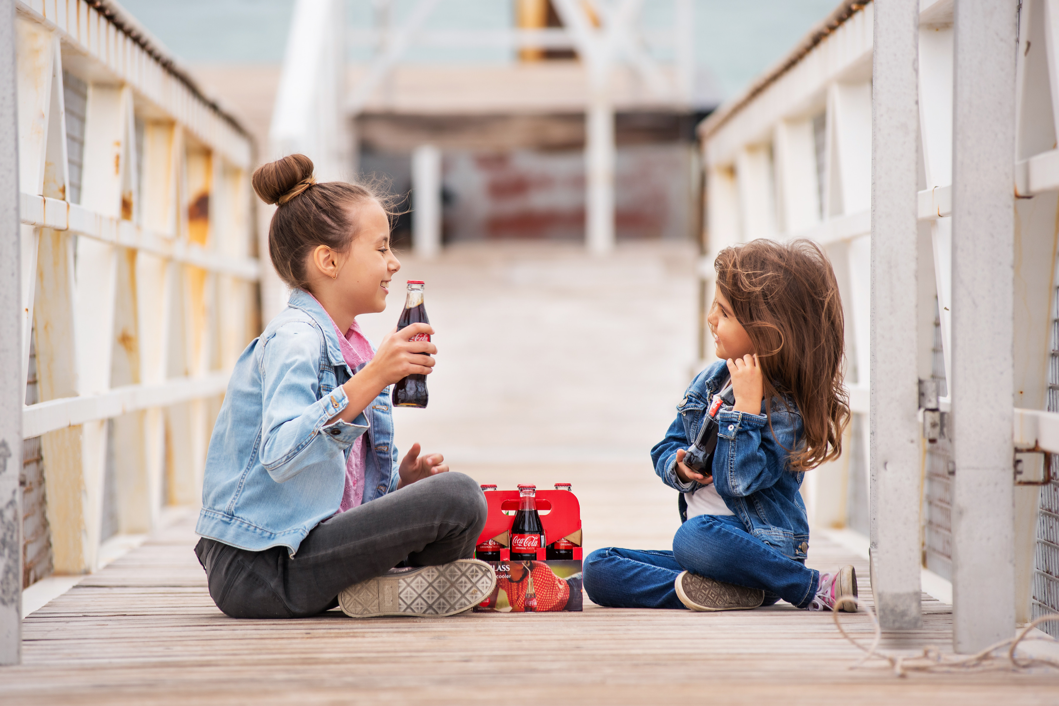 Coca-Cola retrage masiv de pe piața din Europa mai multe sortimente de băuturi. Substanța descoperită afectează copiii