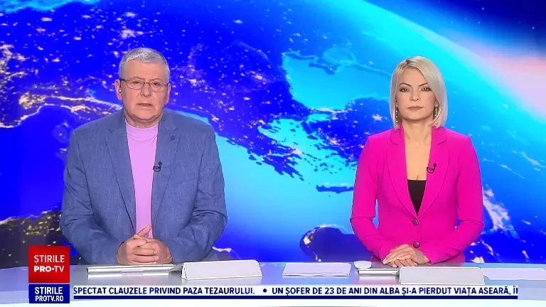 O femeie de 32 de ani a căzut de la etajul patru al unui bloc din Roman. Un bărbat de 66 de ani, audiat