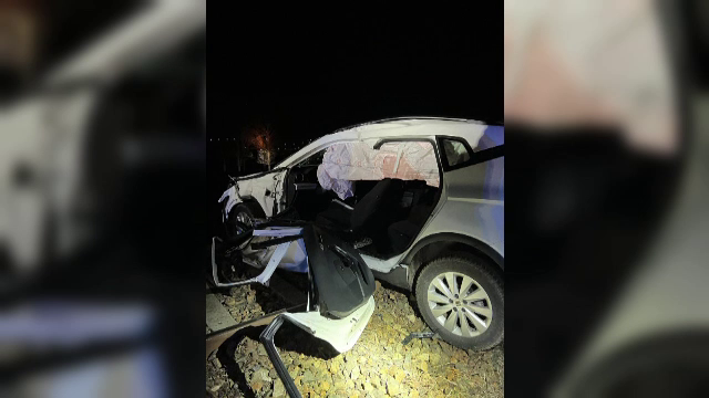 Șoferiță grav rănită, după ce a fost lovită de tren, în Iași