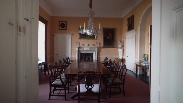 Castel englezesc vechi de 700 de ani, scos la vânzare. „Domnule Donald Trump, avem și heliport, veniți să aruncați un ochi”