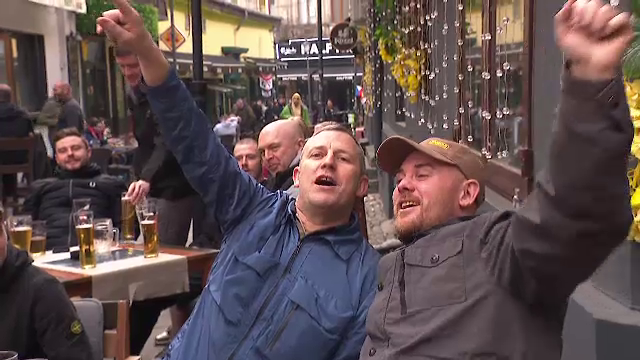 Suporterii Manchester United, încântați de București: „Este un oraș fantastic, oamenii sunt drăguți”