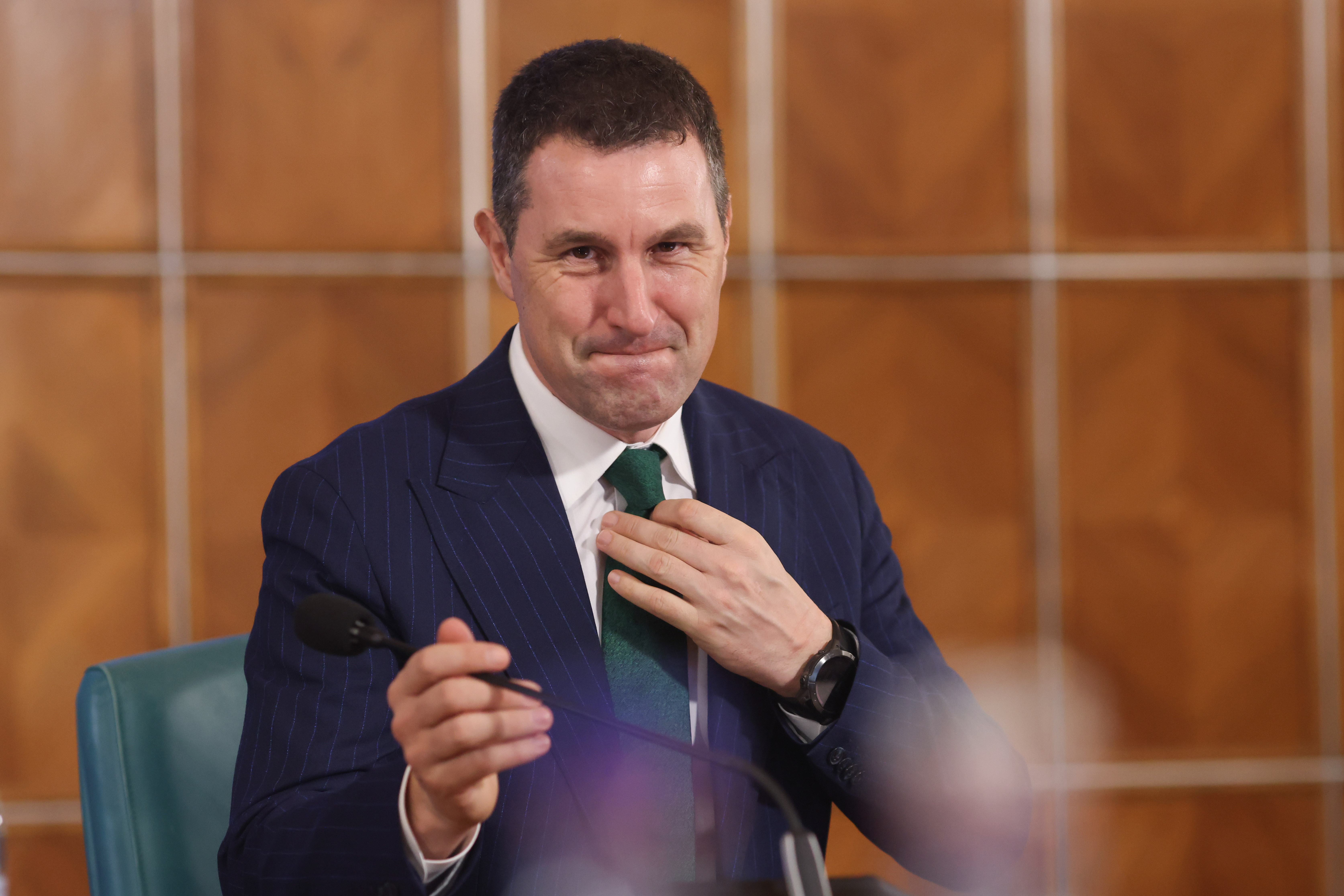 Ministrul Finanţelor: Anul acesta, cu siguranţă, nu putem vorbi de creşteri salariale. Nu vor fi creşteri de taxe şi impozite