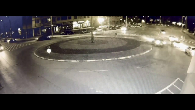 Băcăuan lăsat fără permis aproape un an și amendat drastic după ce a gonit prin oraș, cu poliția pe urme