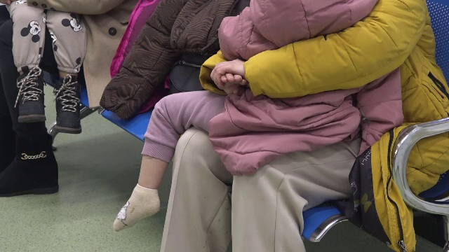 Spitalele din toată țara sunt sufocate de pacienți cu infecții respiratorii. Gripa a răpus 22 de oameni, inclusiv un bebeluș