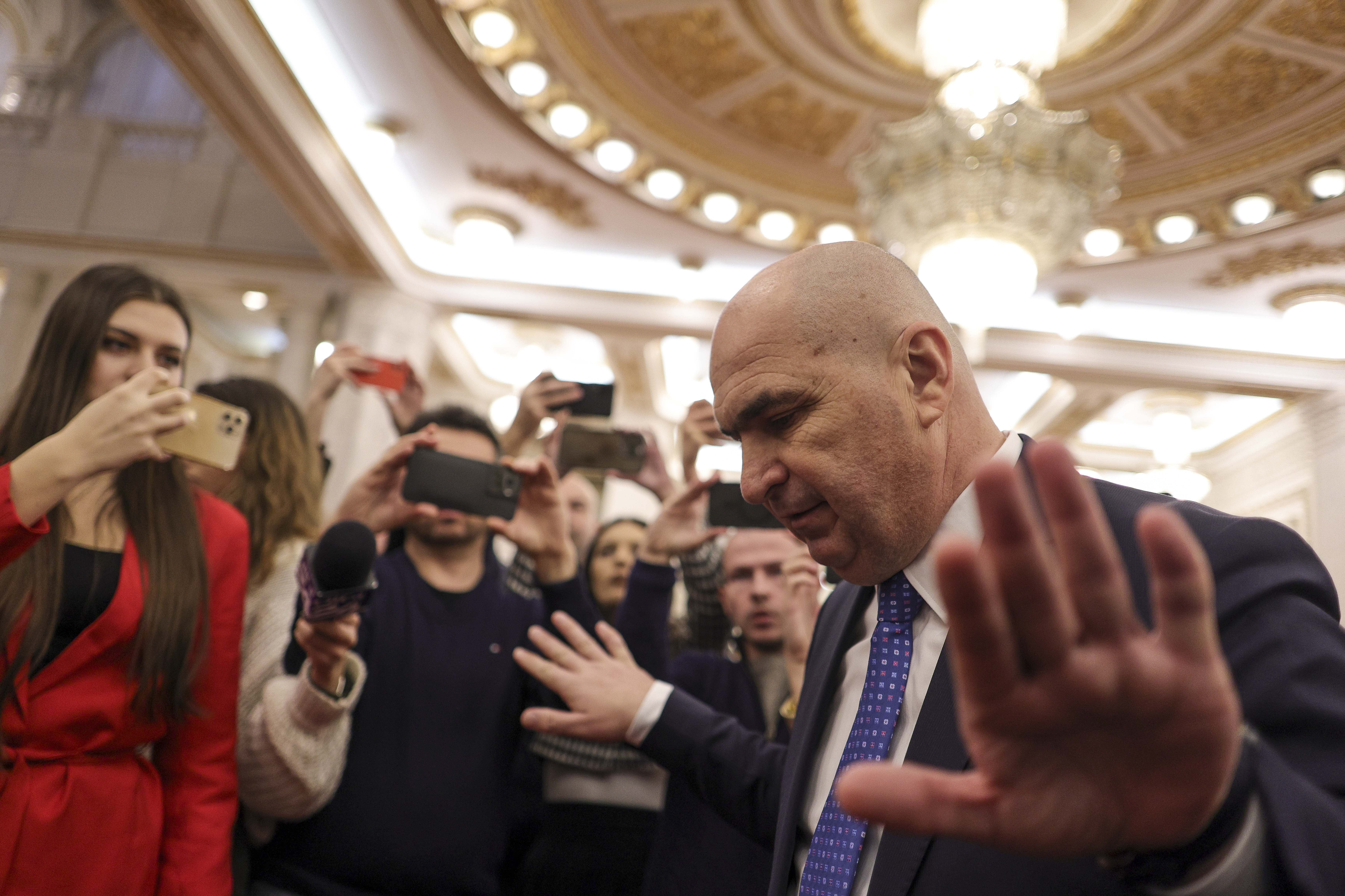 Ilie Bolojan admite că unele concursuri pentru angajații din Parlament ar putea fi trucate: ”Vă dați seama că va fi scandal”