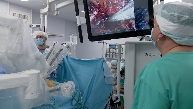 Premiere chirurgicale în operațiile glandei tiroide, fără urme vizibile. Inciziile se fac prin mandibulă sau axilă