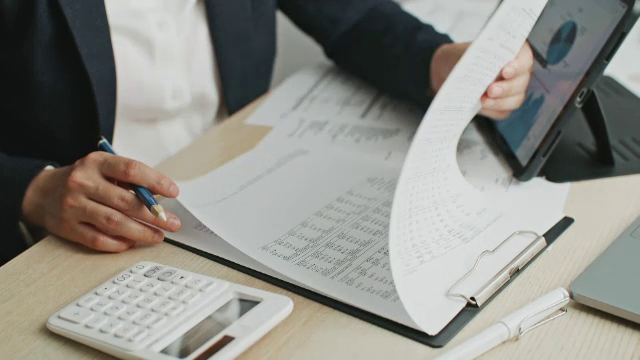 Studiu: Impozitarea progresivă ar fi o otravă, nu un remediu, pentru buget și pentru creșterea economică a României