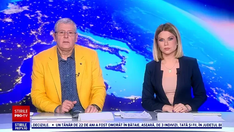 O casă din Câmpulung Moldovenesc a fost cuprinsă de flăcări puternice. Proprietarii, soț și soție, au fost evacuați