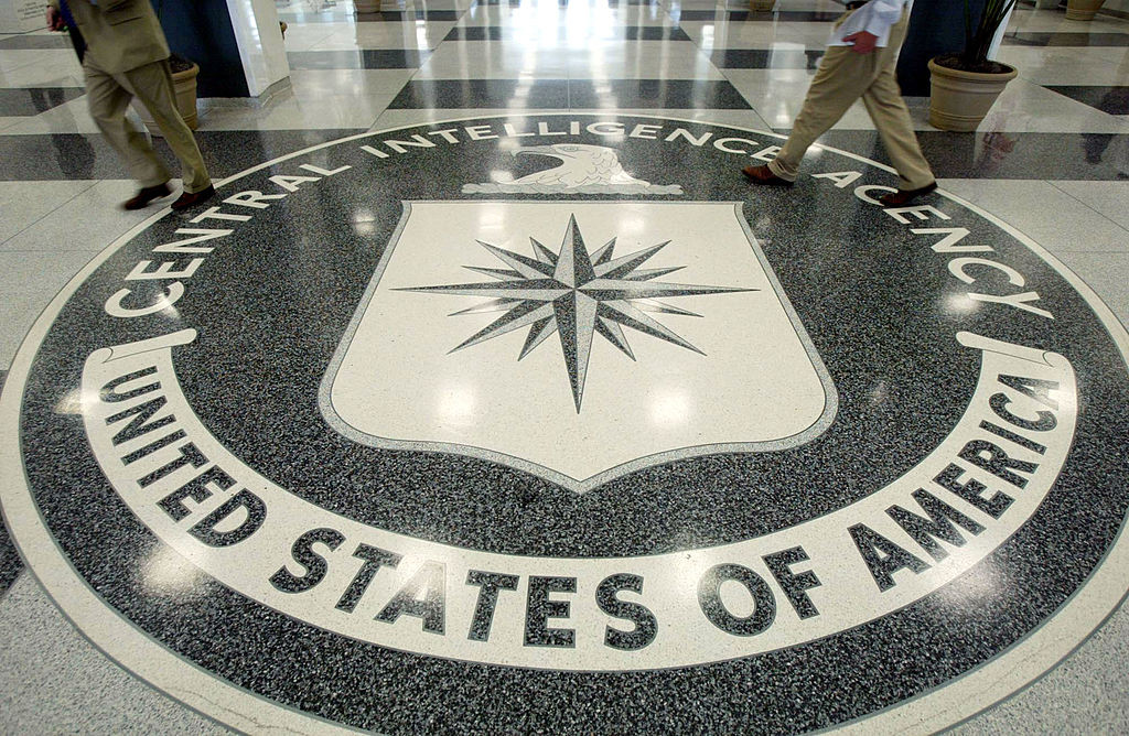 CIA a trimis la Casa Albă un e-mail neclasificat cu numele unor angajați ai agenției, la ordinul lui Trump