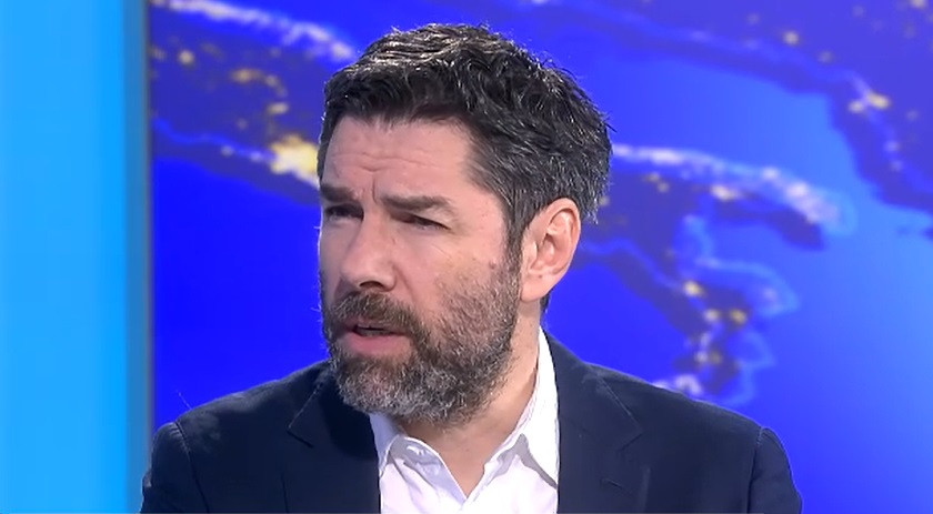 „România, te iubesc” revine, astăzi, cu un nou sezon. Criza transplanturilor din țară, investigată de Alex Dima