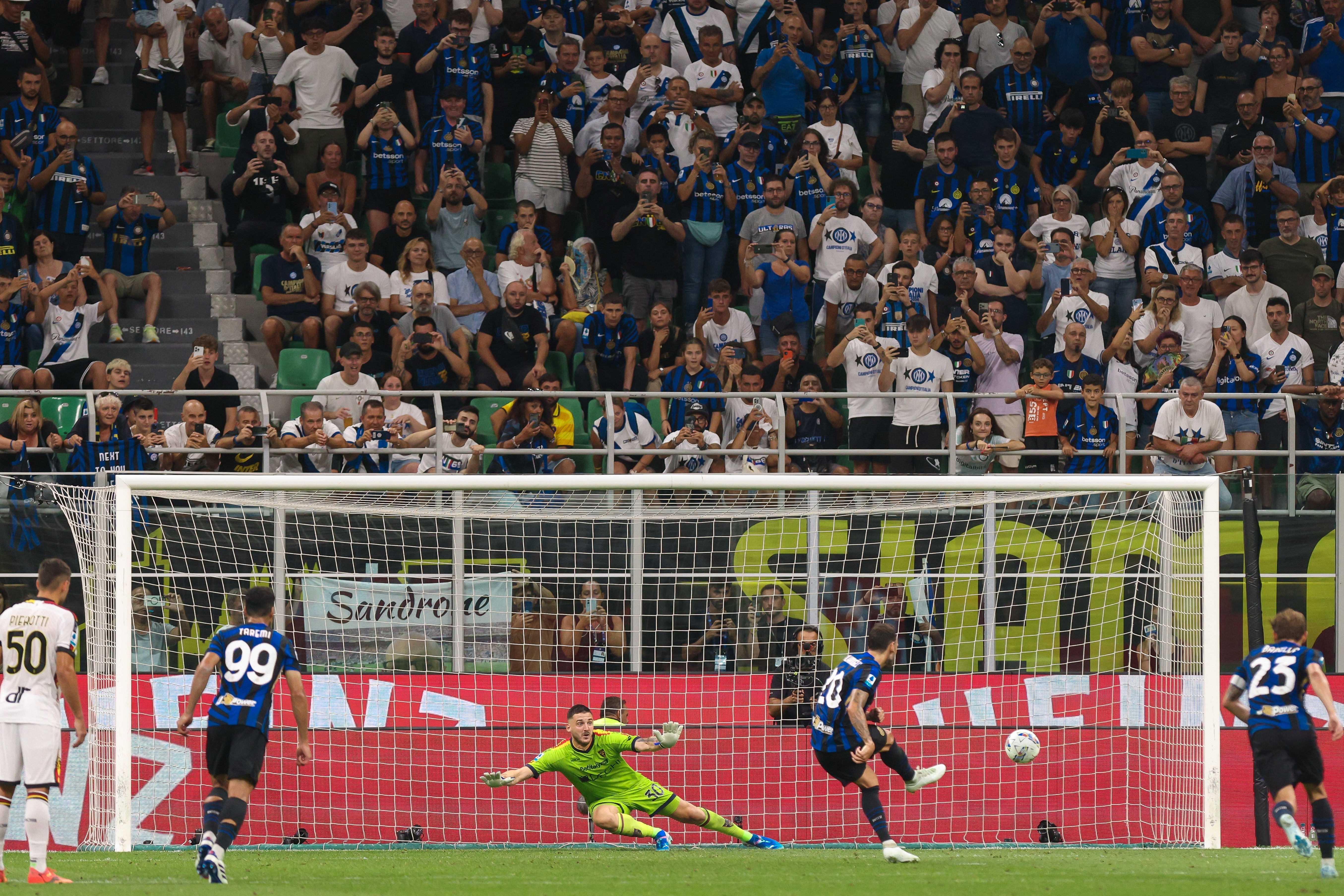 Regula loviturii de la 11 metri ar urma să fie schimbată. Propunerea legendarului arbitru Pierluigi Collina