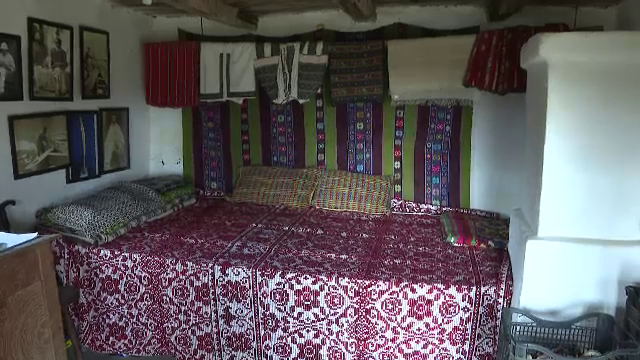 Satul natal al lui Brâncuși atrage tot mai mulți turiști. Cel mai vizitat loc este casa sculptorului. „Vine lume”