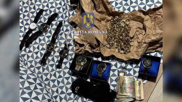 Un bătrân din Craiova și-a dat toate economiile unui individ pe stradă, crezând că va cumpăra bijuterii din aur