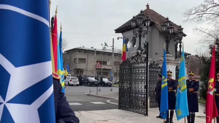 Președintele interimar al României, Ilie Bolojan, a sosit la Palatul Cotroceni