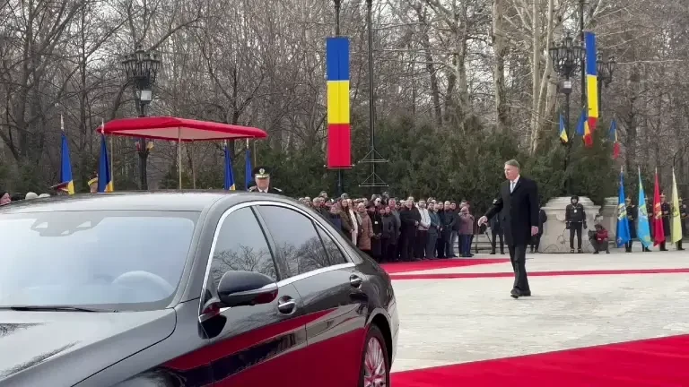 Ultimele cuvinte ale lui Klaus Iohannis înainte să plece de la Cotroceni. Ce a spus când s-a urcat în mașină
