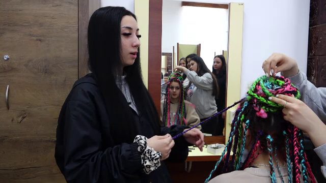 Liceele tehnologice încep din nou să fie apreciate. Tinerii vor să învețe o meserie și să-și deschidă o afacere