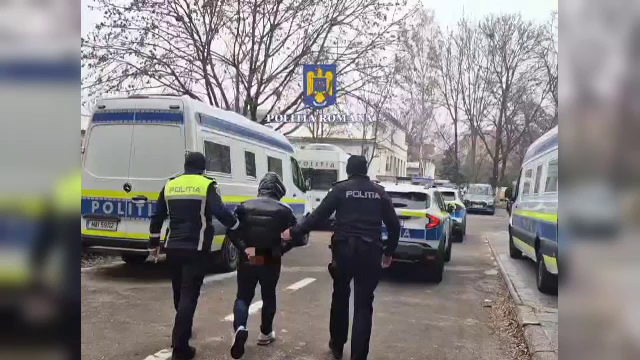 Doi indivizi din Dolj, reținuți pentru braconaj. Polițiștii au făcut descinderi la ei acasă