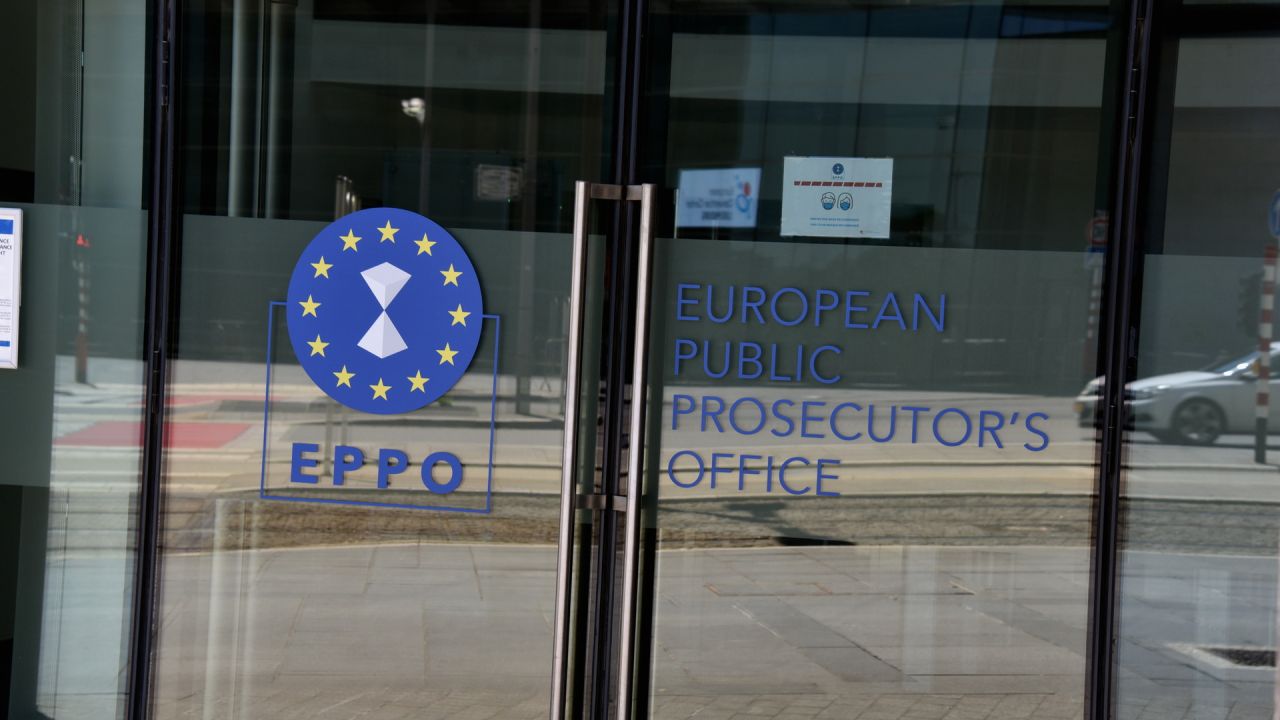 Primar din Arad audiat de Parchetul European în dosar financiar reclamat de fiul vitreg