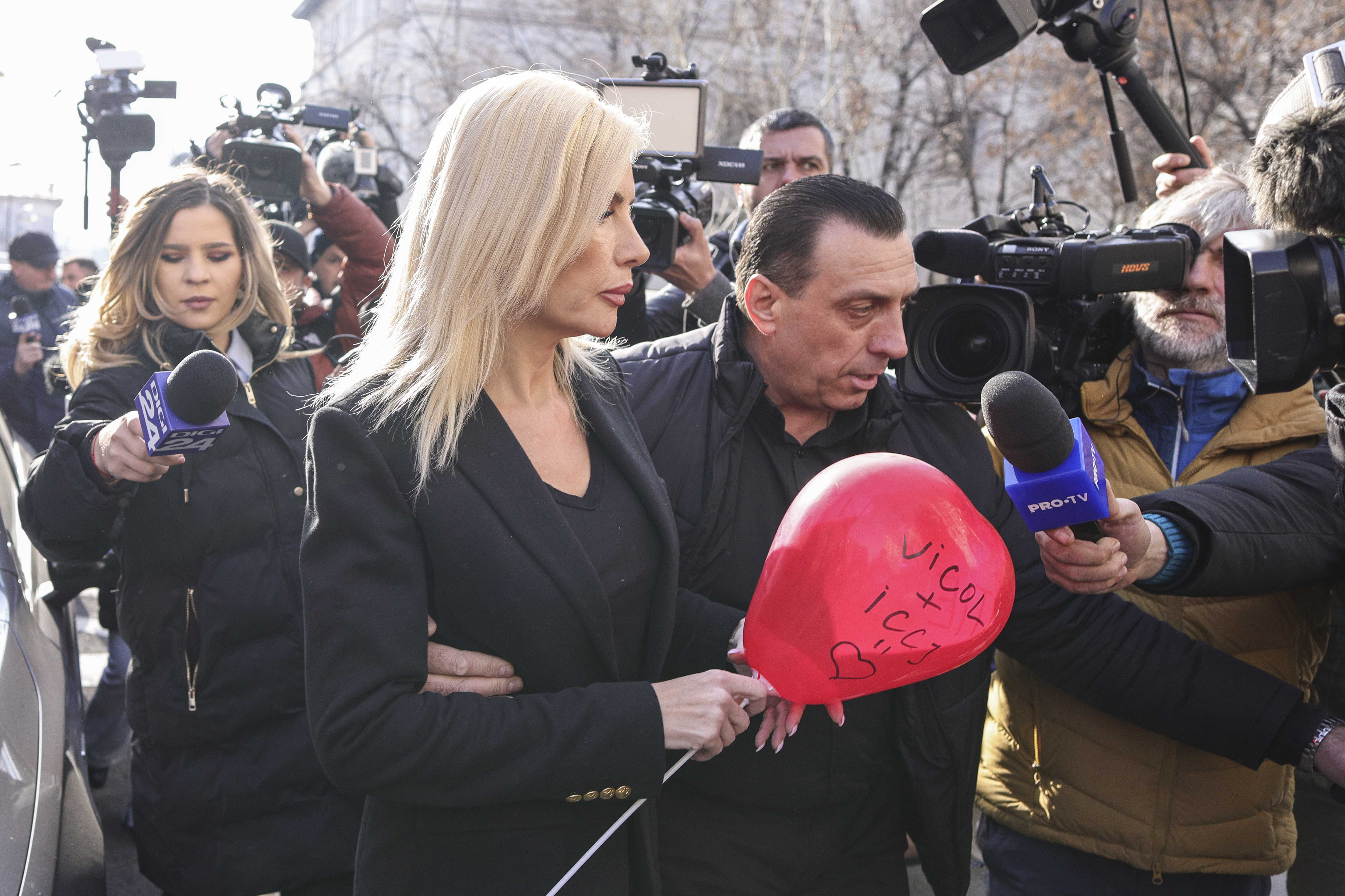 laura vicol iesire arest