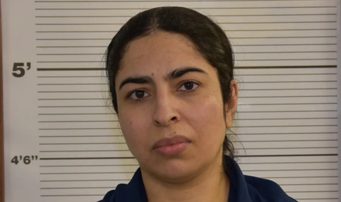 Bucătăreasa unei școli din Marea Britanie a fost arestată după ce polițiștii au făcut o descoperire înfiorătoare