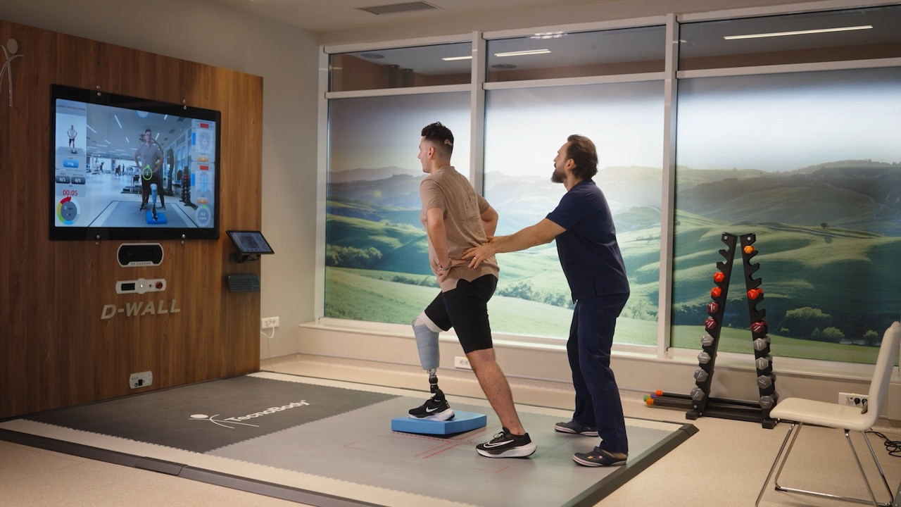 (P) Recuperare medicală de succes la Spitalul de Recuperare Arcadia Iași: Povestea unui tânăr după un accident grav