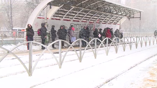 Capitala, sub cod galben, prelungit, de ninsori și viscol. Temperaturile vor scădea până la -17 grade